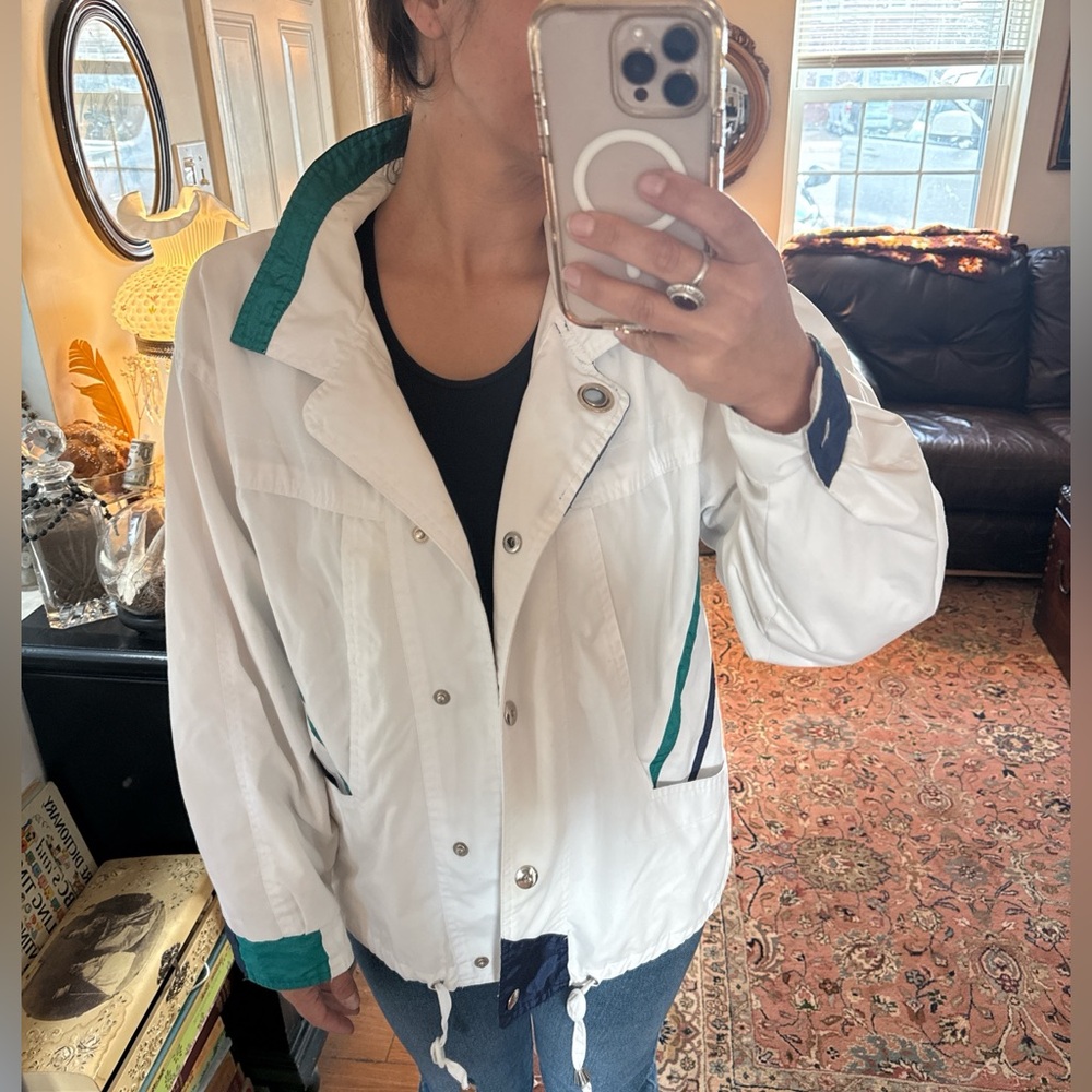 Retro 80’s 90’s Braetan White Jacket with Green Accents - Picture 1 of 4